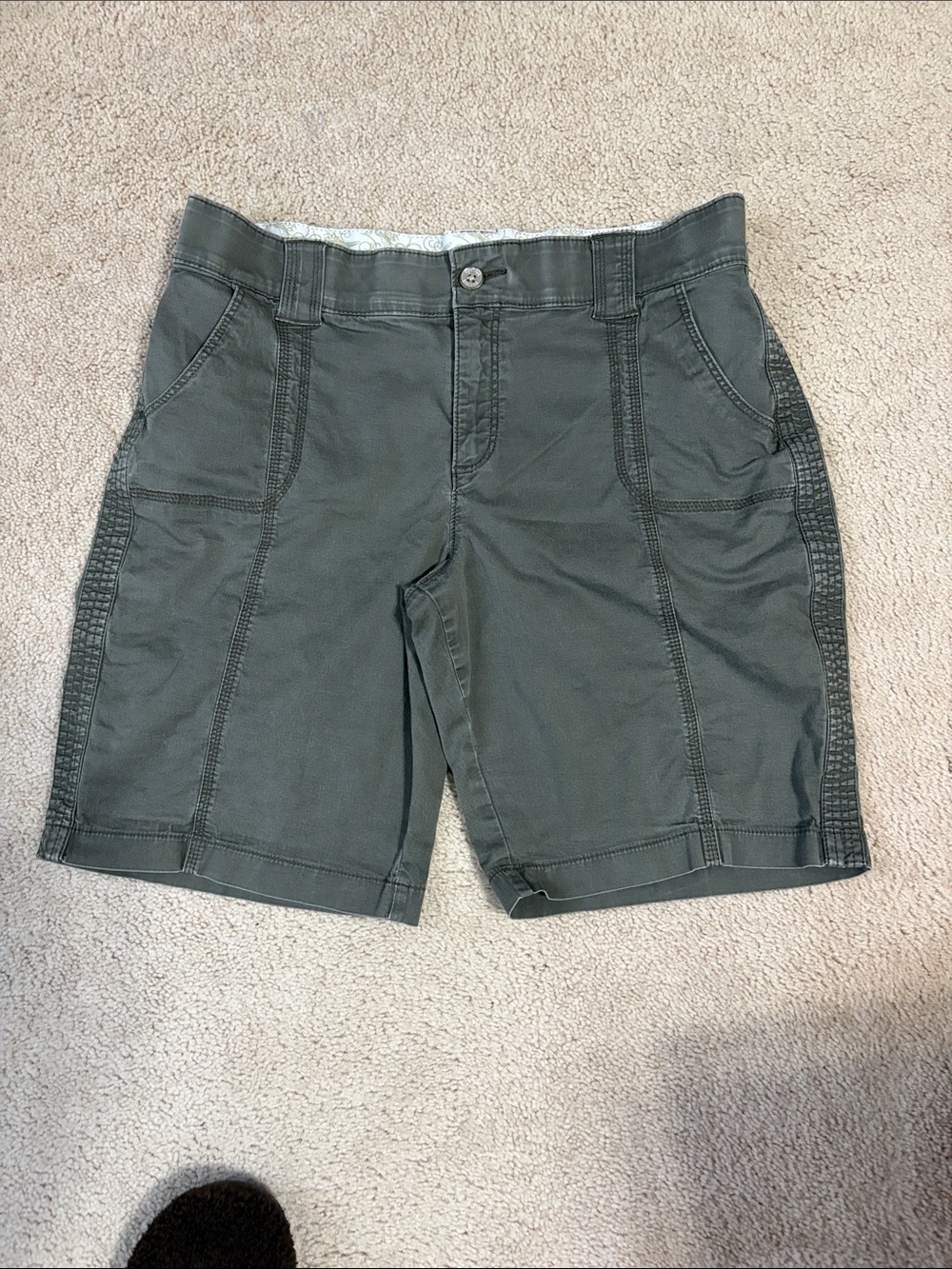Lee Women’s Comfort Stretch Wasteband Shorts